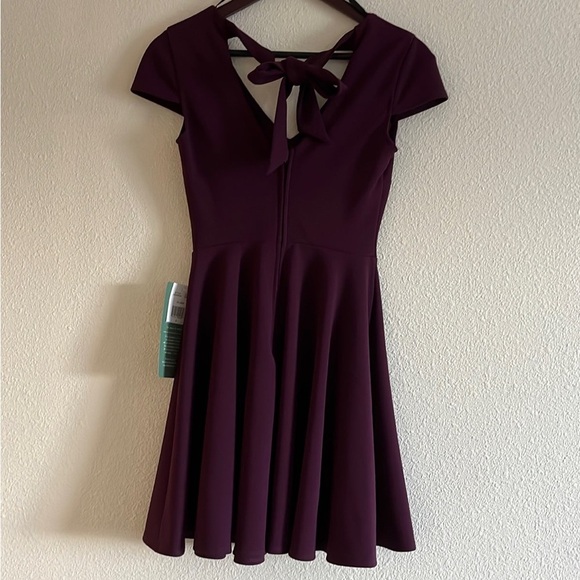 NWT Low Back with Bow B Smart A line Dress Size 3 - Picture 5 of 7